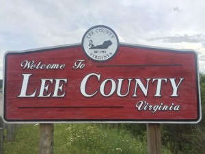 Lee County Welcome sign